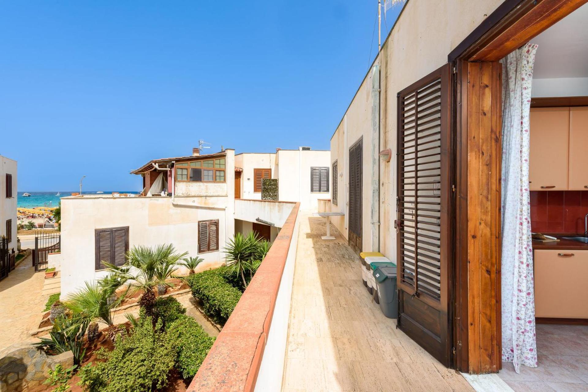 I Tre Golfi - Appartamenti A 300 Mt Dal Mare San Vito Lo Capo Bagian luar foto